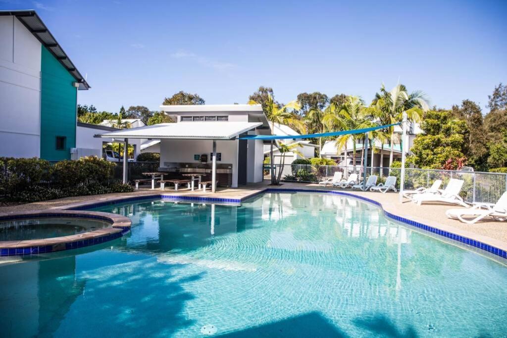 2 Bedroom Ground Level Villa In Tropical 4* Resort نوسافيل المظهر الخارجي الصورة